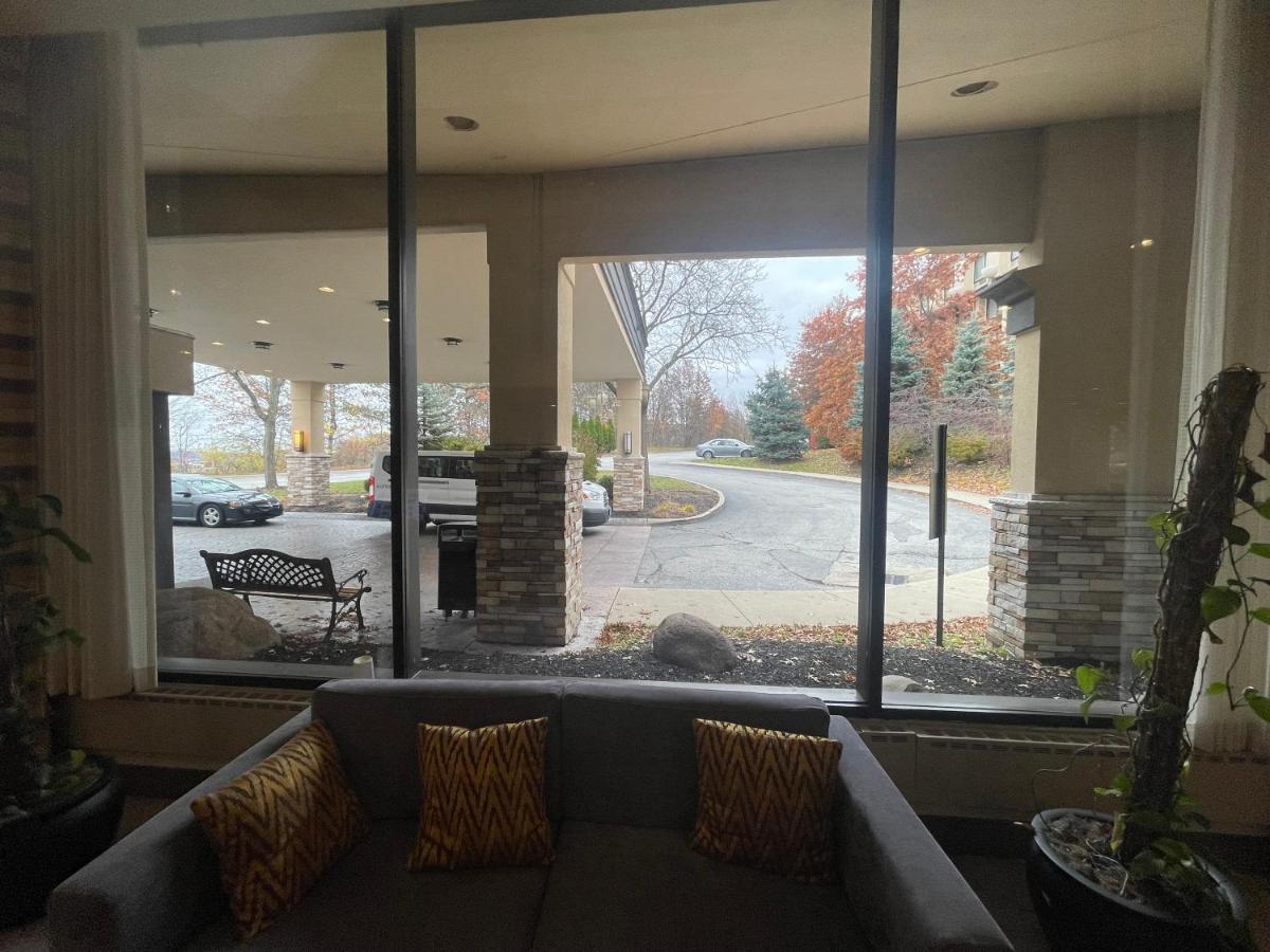 Hotel Ramada By Wyndham Cleveland Independence Exterior foto